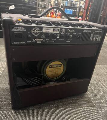 Store Special Product - Traynor - YCV20WR